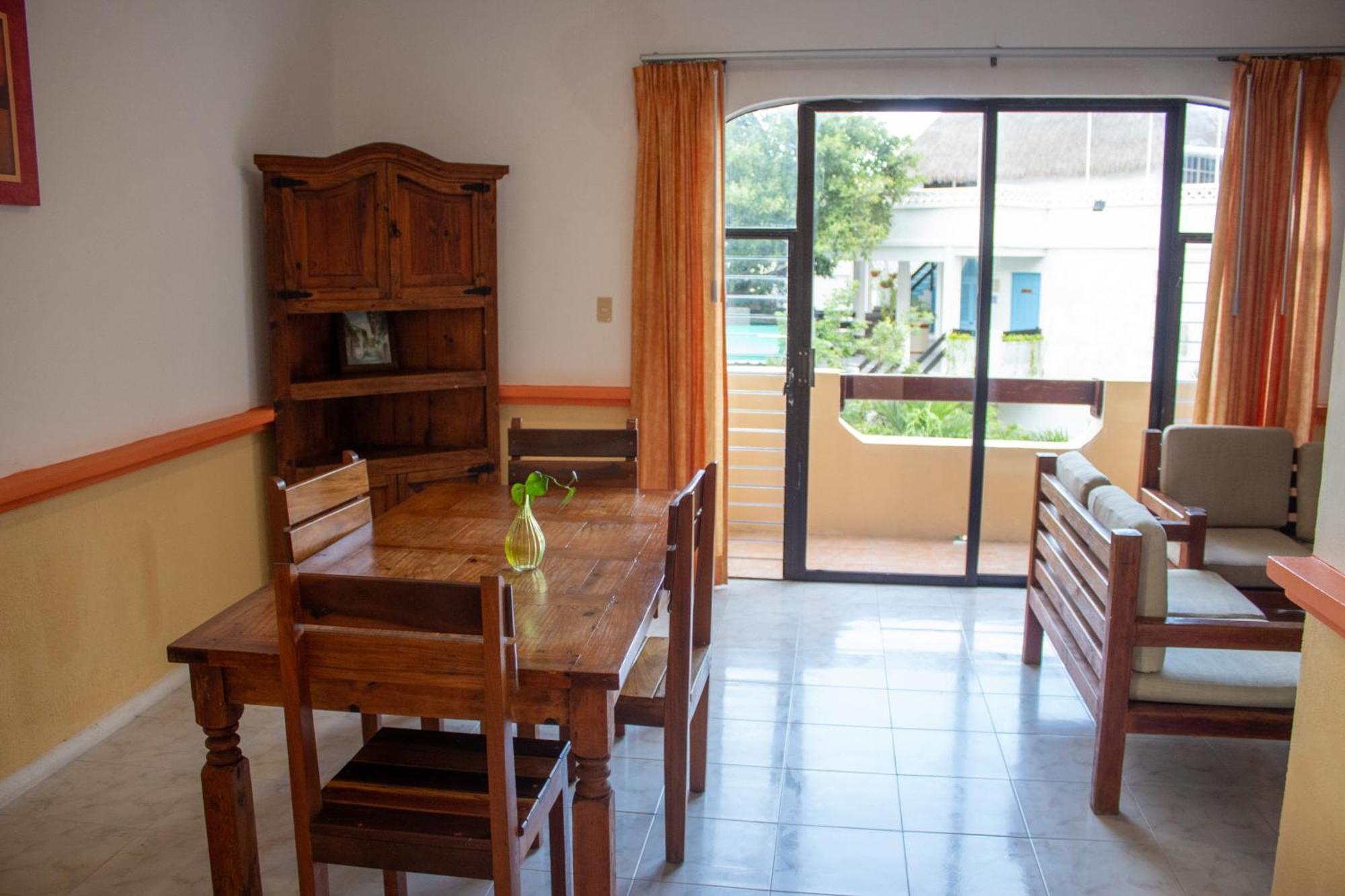 Hotel Vista Caribe 5Ta Av A 5 Pasos De La Playa Плая дел Кармен Екстериор снимка