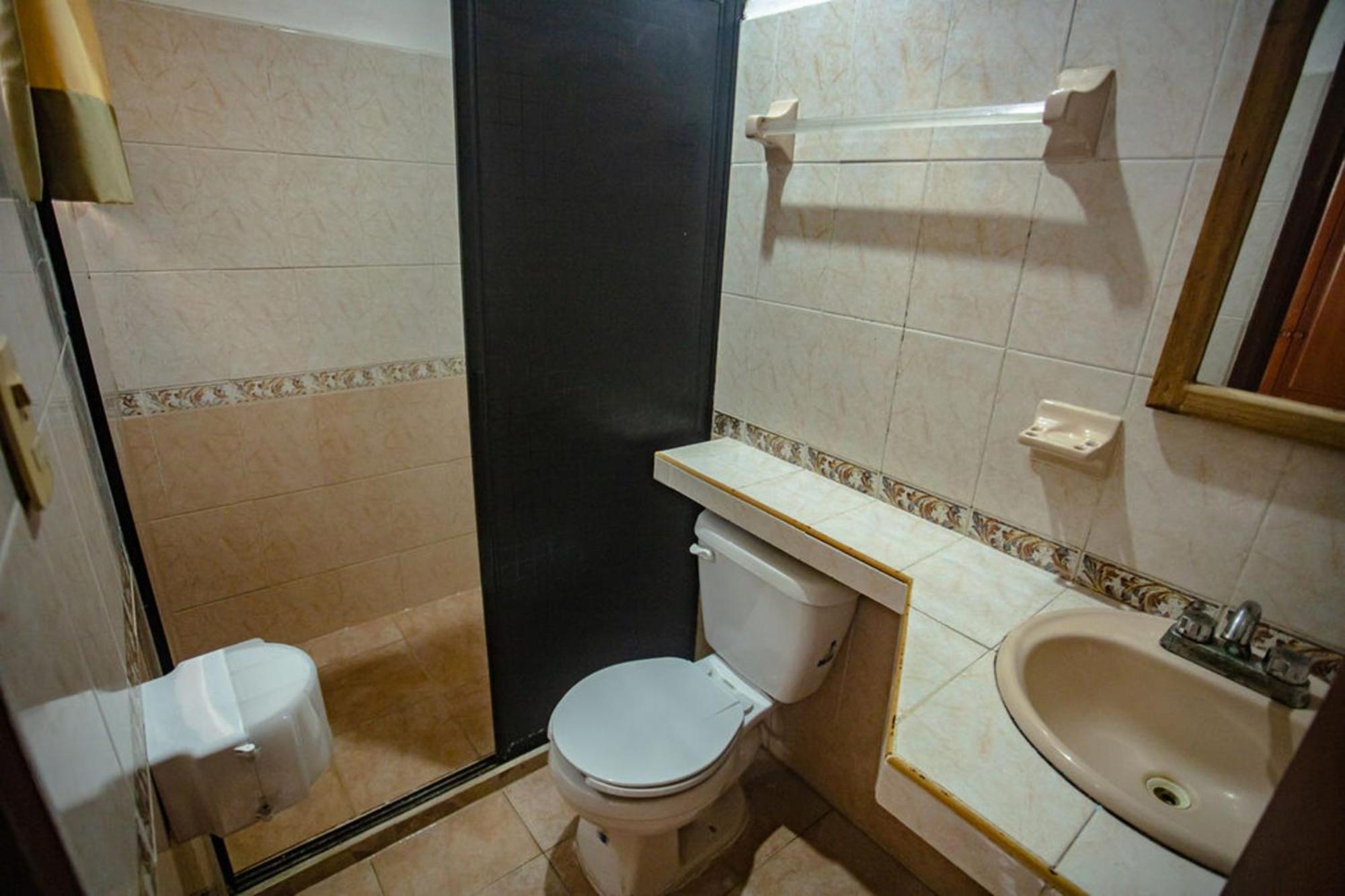 Hotel Vista Caribe 5Ta Av A 5 Pasos De La Playa Плая дел Кармен Екстериор снимка